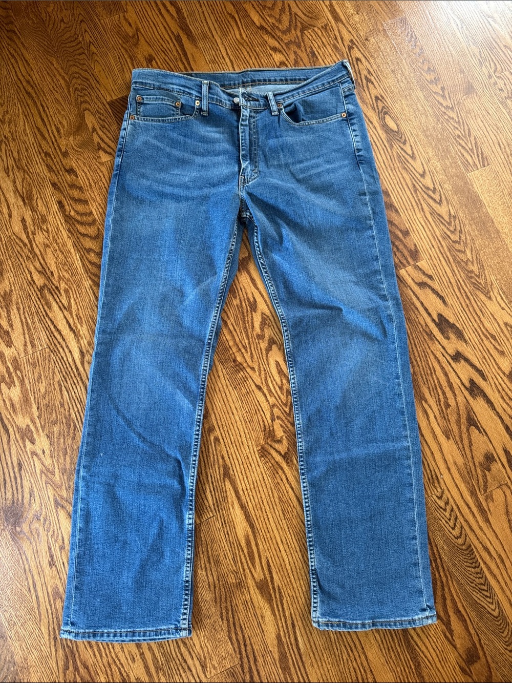 Levi's 514 Medium Blue Straight Jeans